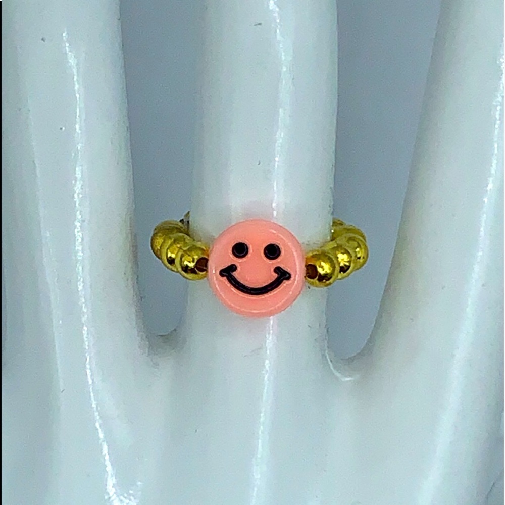 Smiley Stretch Ring